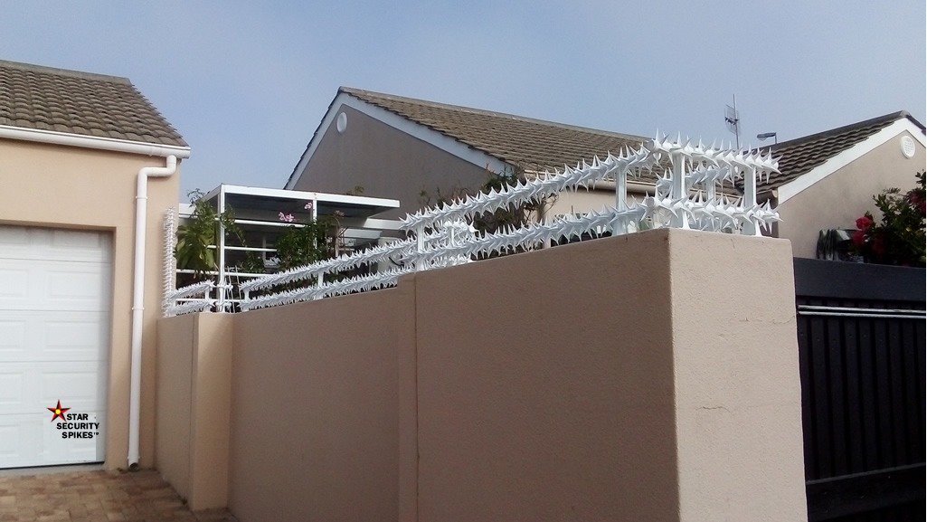  Rotating Wall Star Security Spikes in Cape Town Double Bracket White