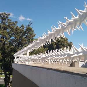 Rotating spikes used double row white